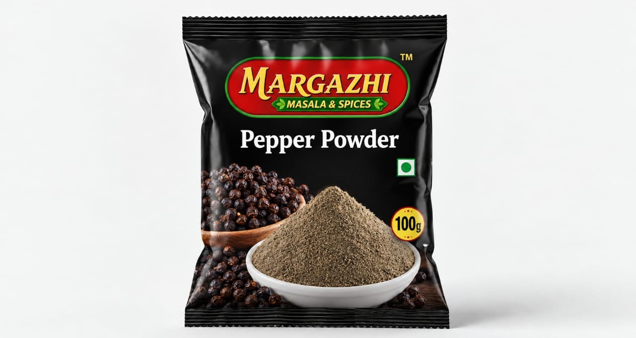 Black pepper powder and whole peppercorns